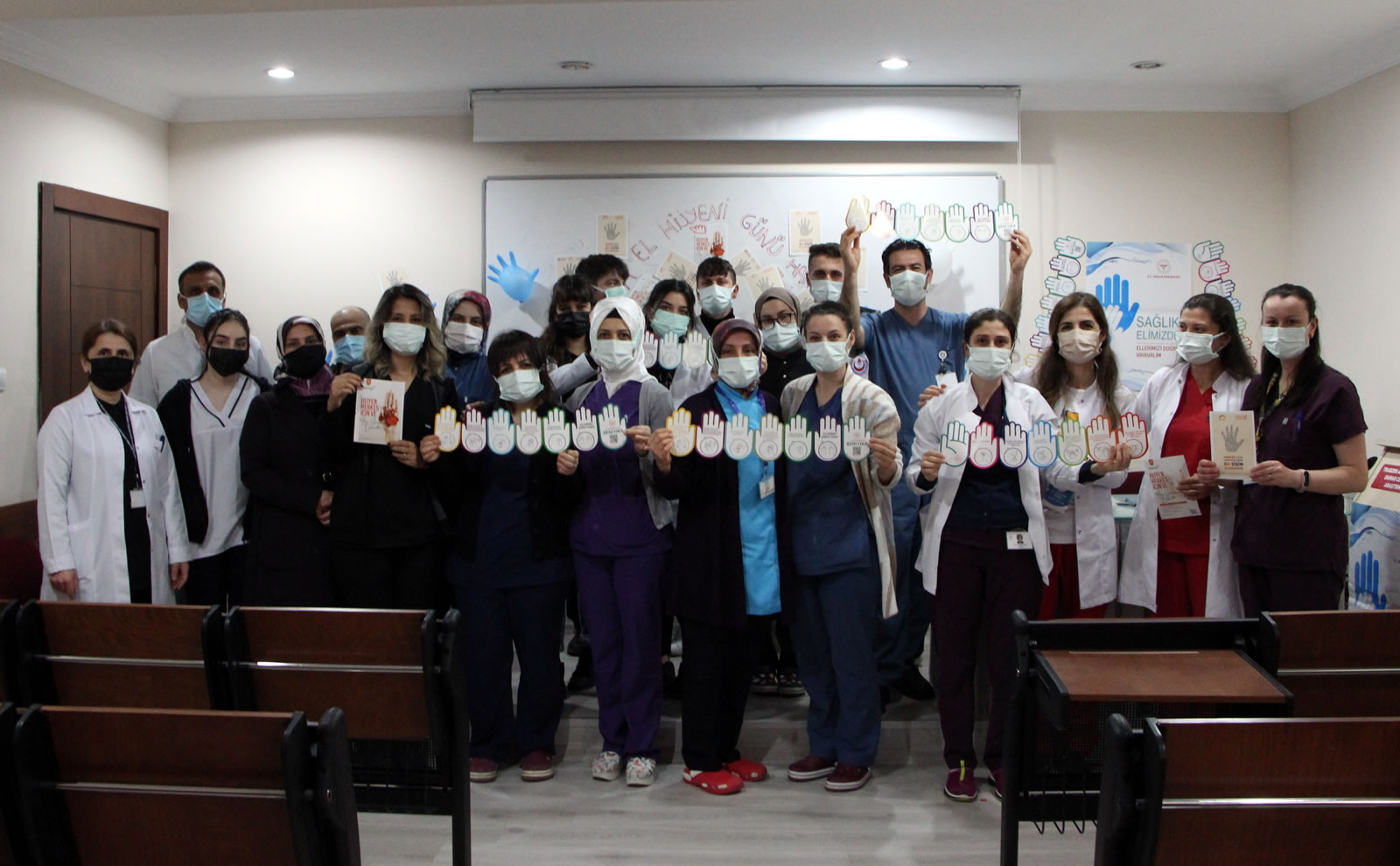 5 Mayıs Dünya El Hijyeni Günü kapsamında hastanemiz personellerine farkındalık eğitimi düzenlenmiştir